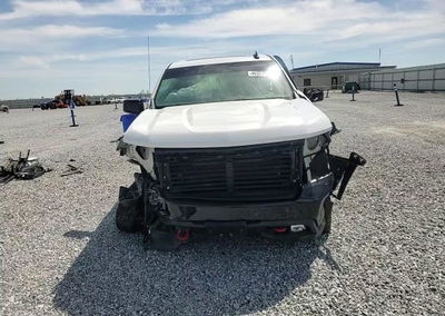 2021 Chevrolet Silverado K1500 Lt Trail Boss, uszkodzenie: Dachowanie, Copart lot 46325996, zdjęcie 14 z 15