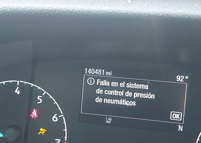 2020 Ford Transit-250, daño Lateral izquierdo, Iaai lote 45934918, foto 7 de 16