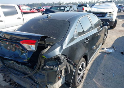 2020 Toyota Corolla Le, daño Front & Rear, Iaai lote 46316848, foto 4 de 15