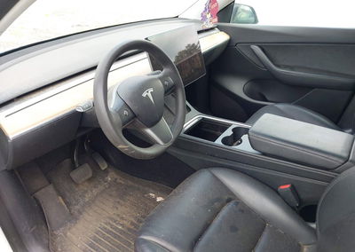 2022 Tesla Model Y Long Range Dual Motor All-wheel Drive, uszkodzenie: Front & Rear, Iaai lot 45871642, zdjęcie 5 z 19