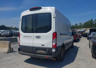2020 Ford Transit-250, daño Lateral izquierdo, Iaai lote 45934918, foto 4 de 16