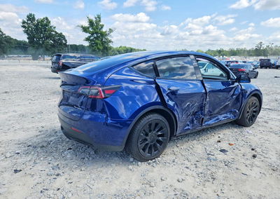 2023 Tesla Model Y, uszkodzenie: Bok, Copart lot 59233186, zdjęcie 3 z 13
