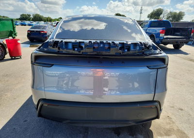 2026 Tesla Model Y, daño Frontal, Copart lote 69283086, foto 6 de 12