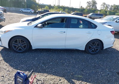 2020 Kia Forte Gt-line, daño Front & Rear, Iaai lote 46414230, foto 14 de 17
