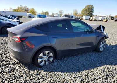 2021 Tesla Model Y, daño Frontal, Copart lote 73542926, foto 3 de 14