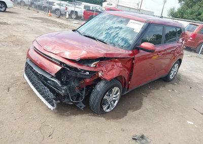 2022 Kia Soul Lx, daño Frontal, Iaai lote 46029991, foto 2 de 16