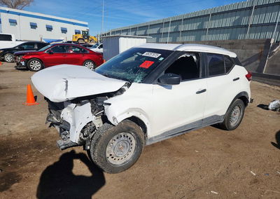 2019 Nissan Kicks S, daño Frontal, Copart lote 98287975