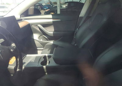 2022 Tesla Model 3, daño Lateral, Copart lote 68689496, foto 7 de 13