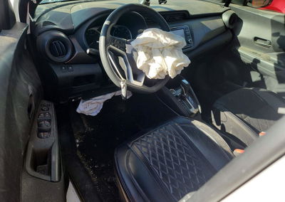2019 Nissan Kicks S, пошкодження: Передня частина, Copart лот 98287975, фото 8 з 14