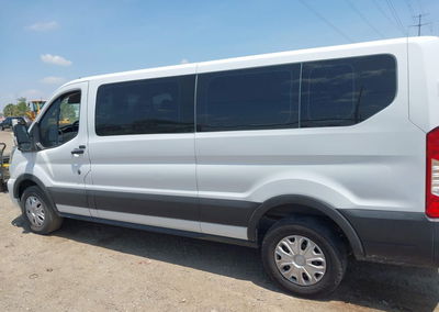 2023 Ford Transit-350 Passenger Van Xlt, Right Rear damage, Iaai lot 46038313, photo 15 of 17