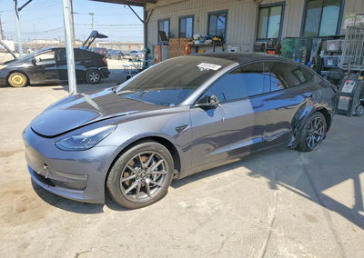 2022 Tesla Model 3, daño Lateral, Copart lote 68689496
