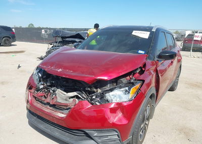 2019 Nissan Kicks Sv, daño Frontal, Iaai lote 46148862, foto 2 de 16