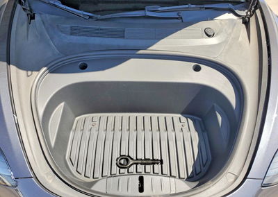 2022 Tesla Model 3, daño Lateral, Copart lote 68689496, foto 11 de 13