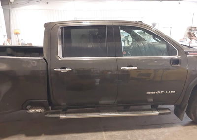 2022 Gmc Sierra 3500hd Slt, Rear damage, Iaai lot 44893100, photo 13 of 19