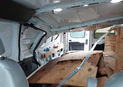 2019 Ford Transit-150, daño Volcadura, Iaai lote 44845324, foto 8 de 16