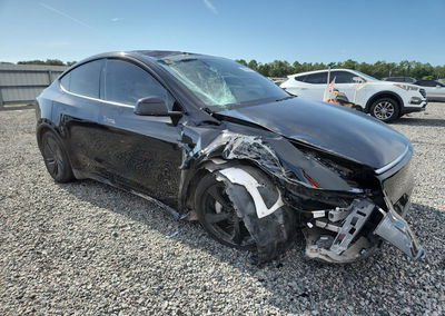 2026 Tesla Model Y, daño Frontal, Copart lote 66390446, foto 4 de 14