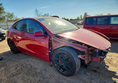 2022 Tesla Model Y, daño Frontal, Copart lote 74422446, foto 4 de 13