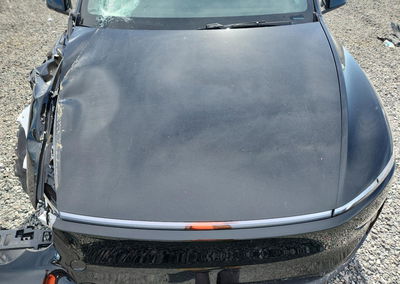 2026 Tesla Model Y, daño Frontal, Copart lote 66390446, foto 11 de 14
