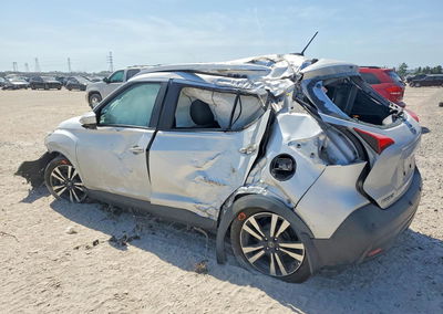 2020 Nissan Kicks Sv, daño Volcadura, Copart lote 66337076, foto 2 de 14