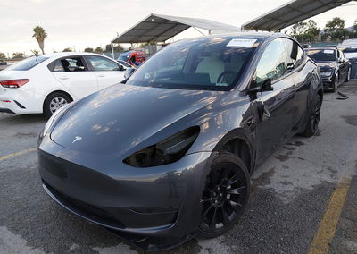 2023 Tesla Model Y Awd/long Range Dual Motor All-wheel Drive, daño Frontal izquierdo, Iaai lote 46063947, foto 2 de 20