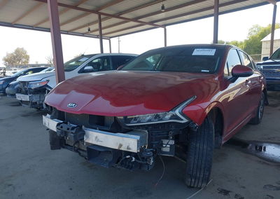 2021 Kia K5 Lxs, uszkodzenie: Przód, Iaai lot 46099981, zdjęcie 2 z 16