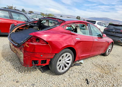 2019 Tesla Model S, daño Trasero, Copart lote 71626736, foto 3 de 13