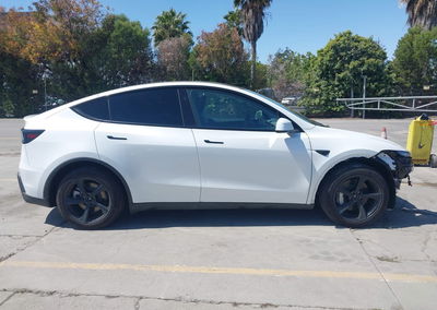 2026 Tesla Model Y All-wheel Drive/long Range Launch Series/premium All-wheel Drive, Front End damage, Iaai lot 44964027,