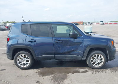 2023 Jeep Renegade Latitude 4x4, daño Lateral derecho, Iaai lote 46205680, foto 6 de 17