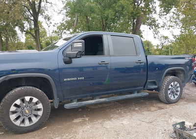 2022 Chevrolet Silverado 2500hd 4wd  Standard Bed Custom, пошкодження: Передня частина, Iaai лот 46175697, фото 14 з 15