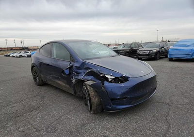 2023 Tesla Model Y, daño Frontal, Copart lote 73702546, foto 13 de 14