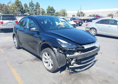 2023 Tesla Model Y Awd/long Range Dual Motor All-wheel Drive, daño Frontal, Iaai lote 46205614, foto 11 de 18