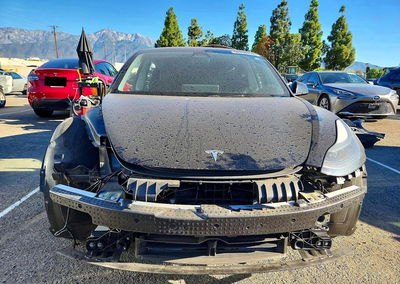 2023 Tesla Model 3, daño Lateral, Copart lote 68230216, foto 5 de 13