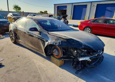 2023 Tesla Model S, daño Frontal, Copart lote 64551756, foto 4 de 15