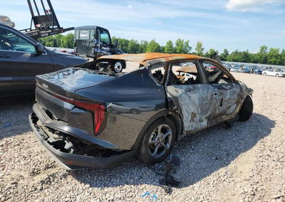 2025 Kia K4 Lxs, daño Incendio, Copart lote 55688716, foto 3 de 11