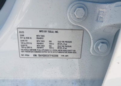 2026 Tesla Model Y All-wheel Drive/long Range Launch Series/premium All-wheel Drive, Front End damage, Iaai lot 44964027,