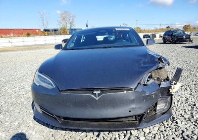 2020 Tesla Model S, daño Frontal, Copart lote 73991456, foto 5 de 14