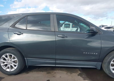 2020 Chevrolet Equinox Fwd Ls, Left Front damage, Iaai lot 46283848, photo 14 of 17