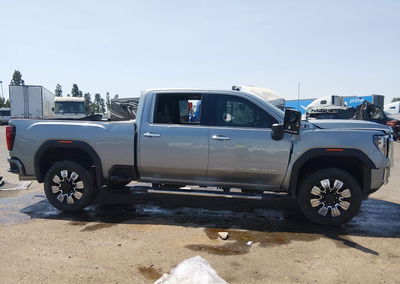 2025 Gmc Sierra 2500hd 4wd  Standard Bed Denali, daño Theft, Iaai lote 46003418, foto 14 de 19