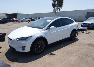 2019 Tesla Model X 100d/75d/long Range, daño Trasero, Iaai lote 45841570, foto 2 de 21