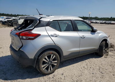 2020 Nissan Kicks Sv, daño Volcadura, Copart lote 66337076, foto 3 de 14