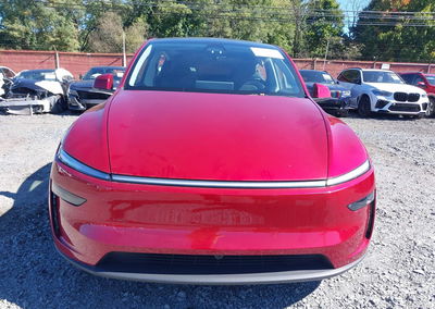 2026 Tesla Model Y All-wheel Drive/long Range Launch Series/premium All-wheel Drive, Left Side damage, Iaai lot 46290075,