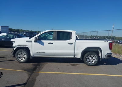 2023 Gmc Sierra 1500 4wd  Short Box Pro, daño Frontal, Iaai lote 46221309, foto 15 de 17