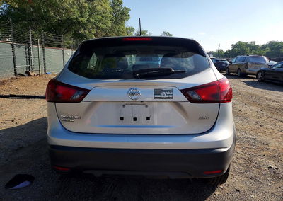 2019 Nissan Rogue Sport S, daño Frontal, Copart lote 64038196, foto 6 de 14