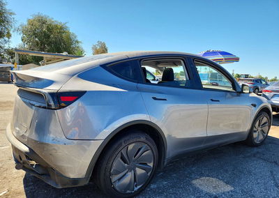 2026 Tesla Model Y, Side damage, Copart lot 70905516, photo 3 of 12