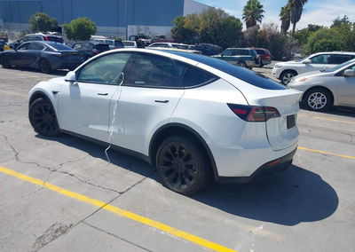 2023 Tesla Model Y Awd/long Range Dual Motor All-wheel Drive, daño Frontal derecho, Iaai lote 45904354, foto 3 de 19