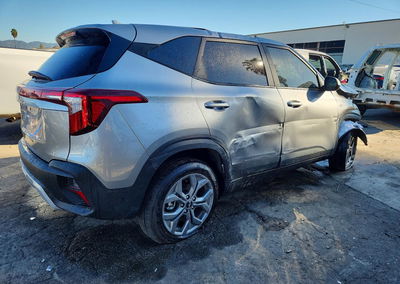 2026 Kia Seltos Lx, daño Ao, Copart lote 70408296, foto 3 de 13
