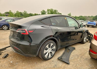 2021 Tesla Model Y, Front End damage, Copart lot 60492336, photo 3 of 12