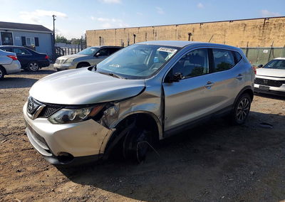 2019 Nissan Rogue Sport S, daño Frontal, Copart lote 64038196
