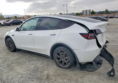 2024 Tesla Model Y, uszkodzenie: Tył, Copart lot 68897436, zdjęcie 2 z 16