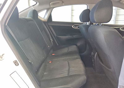 2019 Nissan Sentra Sv, daño Abolladuras/rayones menores, Copart lote 67576536, foto 10 de 13